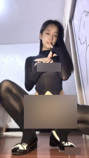 推特胡椒仔125V超火辣福利姬合集14G