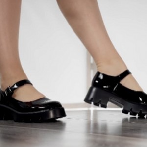 足艺鞋交Yaorenneko合集128部26G超诱惑推特