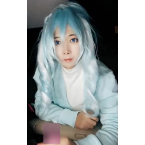 雪女COSPLAY水银灯火辣推特1部95M