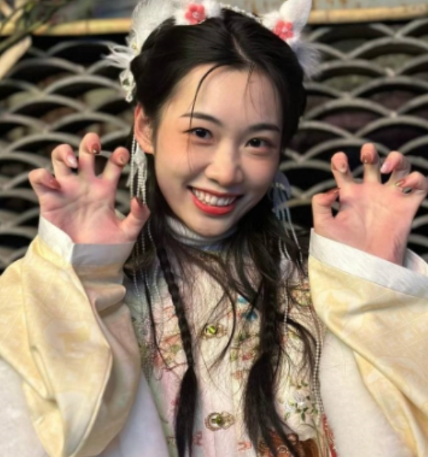 推特白帆优质私拍合集67部4G深夜福利