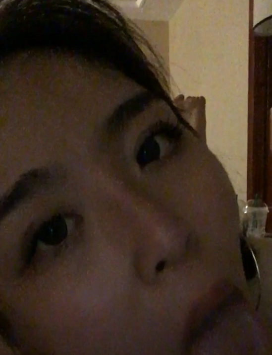 校园网依依大二私密视频1V1.3GB珍藏版