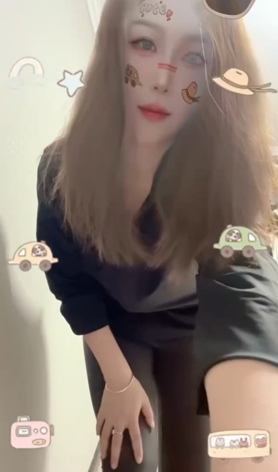 繁星落情路漫漫快手扭动骚躯揉揉合集88部160MB太丰满了