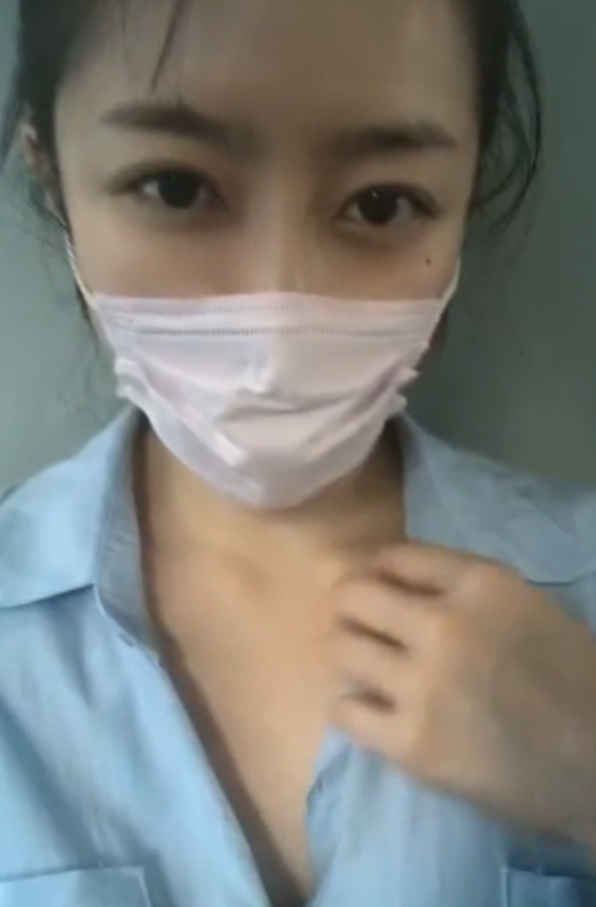 高铁妹肉感十足9v服装合集2.7G黑丝翘臀