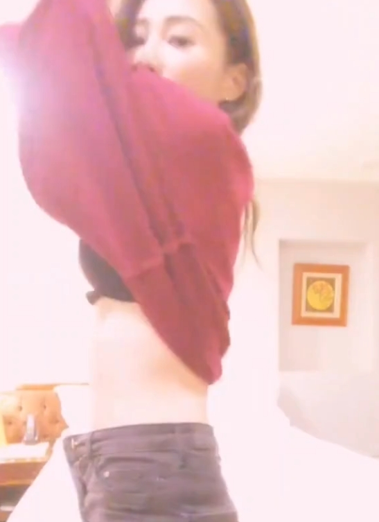 劲爆FunnyG视频合集48部8.75G推特太诱人