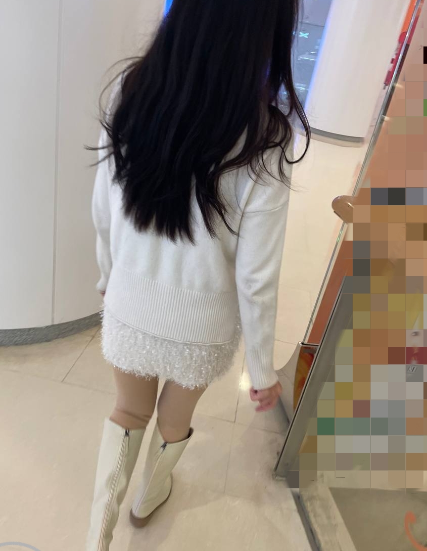 海角雪柔女房东系列28部2.58G微汗