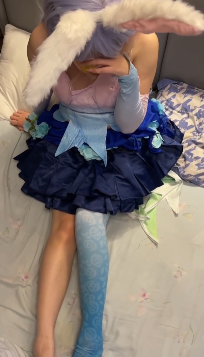 火辣Akira约会视频推特14部5.2G超值