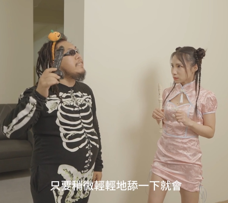 渡边传媒小米姬1V激战湿身限制810M绝品