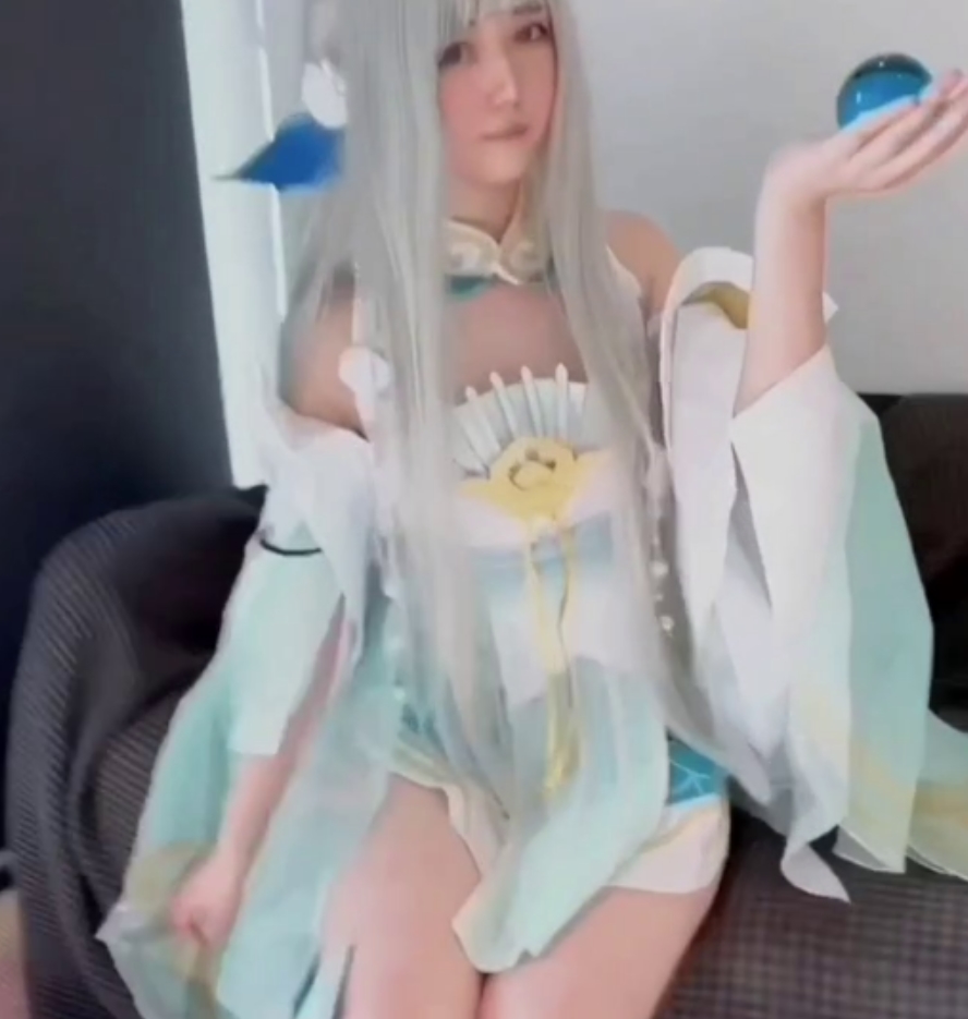 推特北池阁听COS私录57V35.2G丰满神作