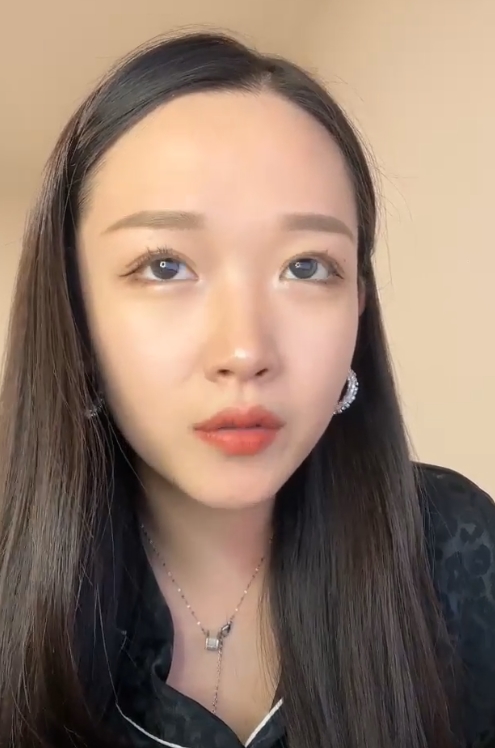 妹子叭嗦眼镜御姐视频合集57部48.6G太顶了