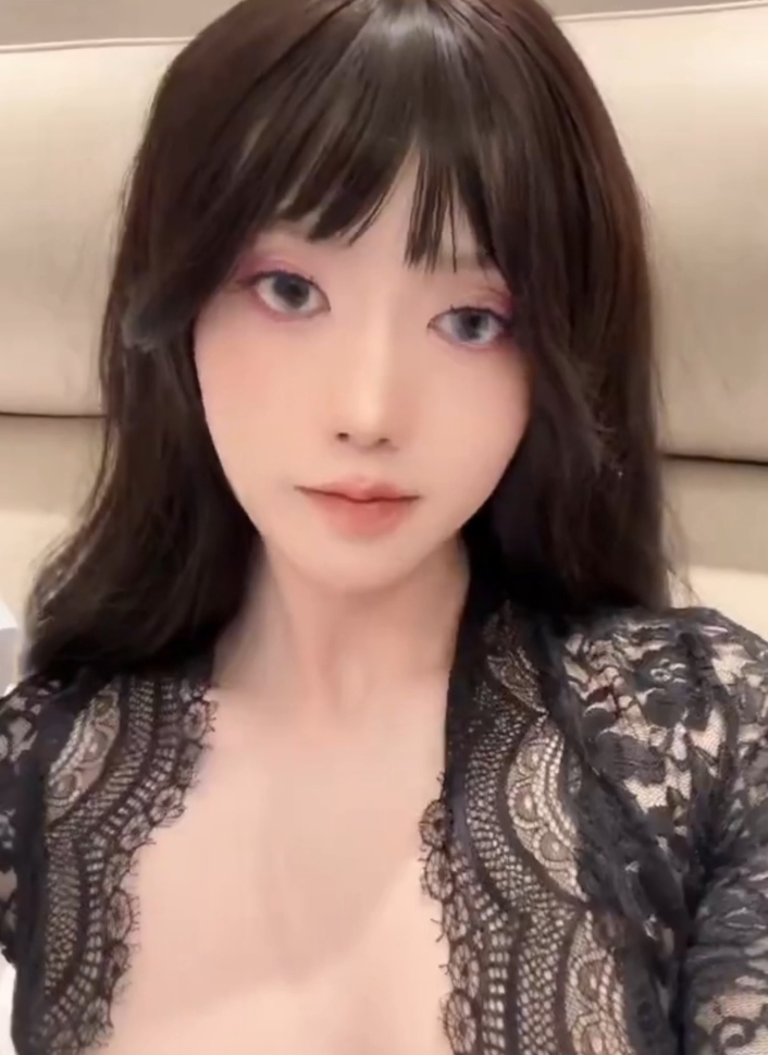 推特唐贝贝清纯反差合集14部928M太嫩了