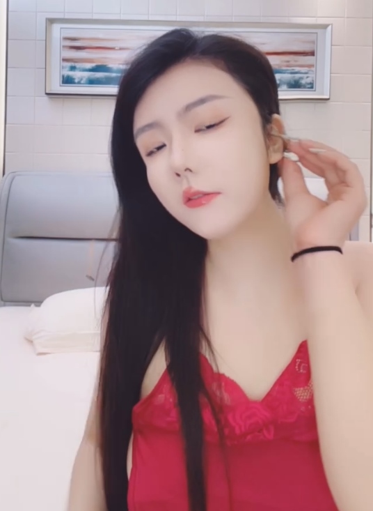 兔娘双人游戏直播91V/81G黑丝御姐超感觉