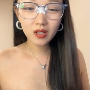 超上头48.6G妹子叭嗦57部素人眼镜御姐合集
