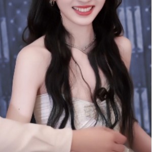 好顶114MB14V自制明星美女怼脸合集