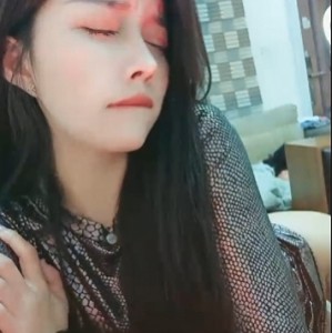 虎牙新晋超人气本土优质美女浮力姬（一库一库）有尺度自我安慰超银烧舞完整合集